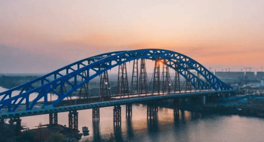 跨越江山港！衢州新建双港大桥成功推顶，刷新施工纪录